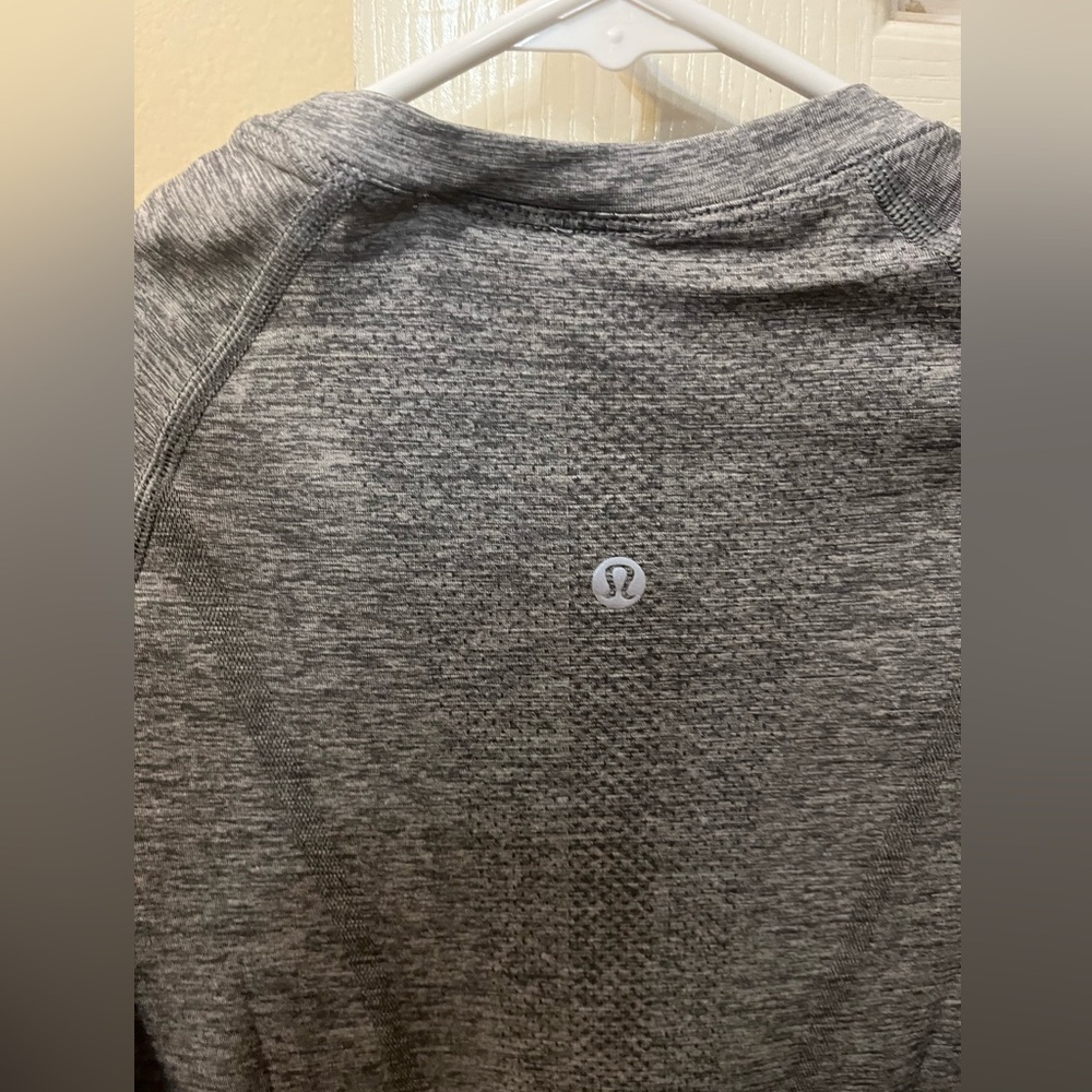 size 6 grey swiftly tech nwt